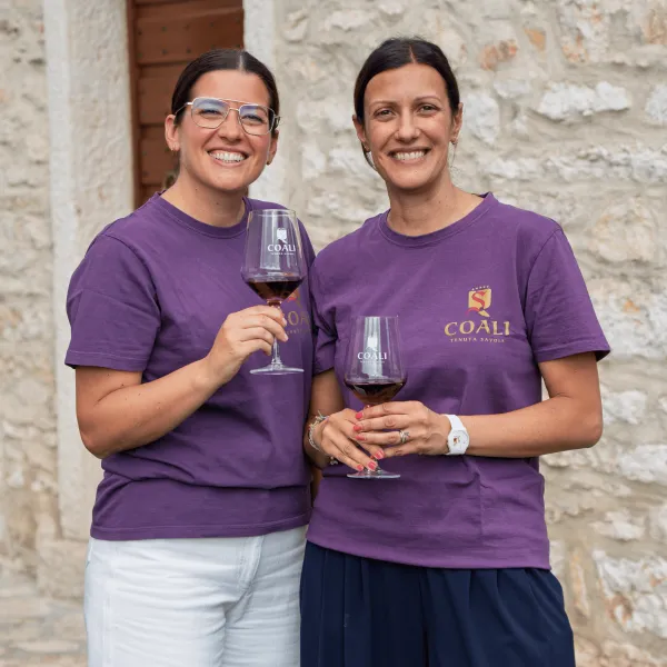 Cantina Coali — ingresso con giardino